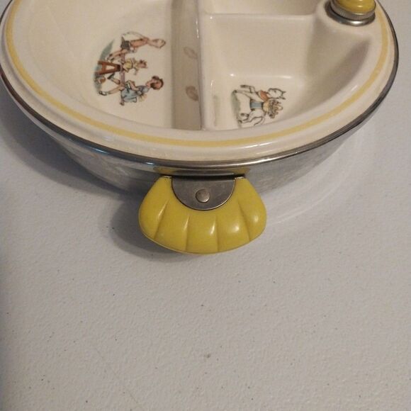 Vintage 1940's Bartsch Children's Warming Dish w/ Handles 3 Compartment - Picture 4 of 12
